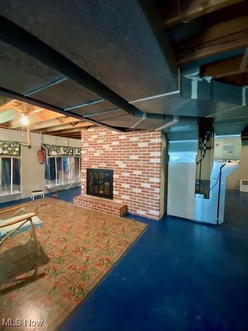 1325 Moncrest Drive NW, Warren, OH 44485