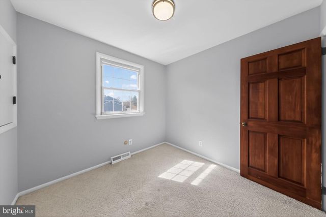 214 BLUEFIELD RD, Newark, DE 19713