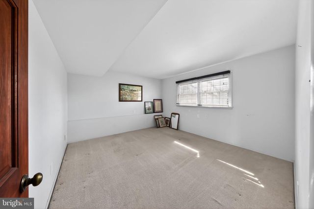 214 BLUEFIELD RD, Newark, DE 19713