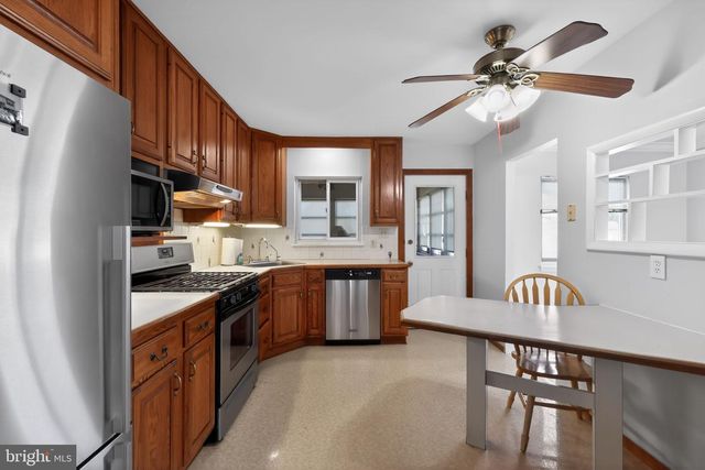214 BLUEFIELD RD, Newark, DE 19713