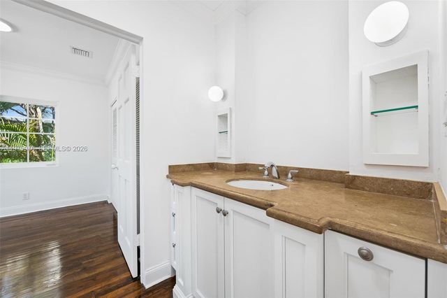 1545 Meridian Ave, Miami Beach, FL 33139