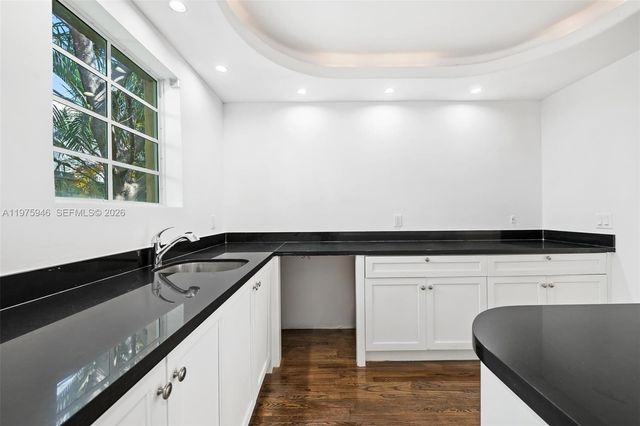 1545 Meridian Ave, Miami Beach, FL 33139