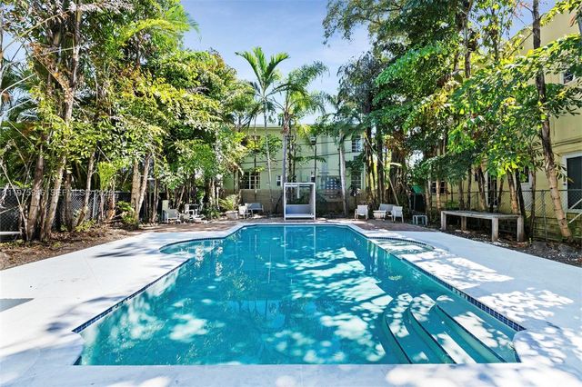 1545 Meridian Ave, Miami Beach, FL 33139