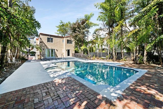 1545 Meridian Ave, Miami Beach, FL 33139