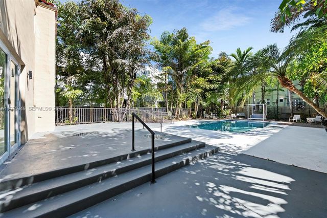 1545 Meridian Ave, Miami Beach, FL 33139