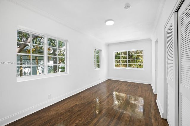 1545 Meridian Ave, Miami Beach, FL 33139