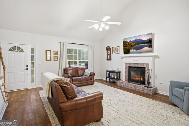 5 Riverside Drive, Sharpsburg, GA 30277