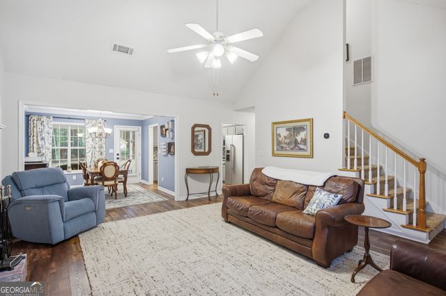 5 Riverside Drive, Sharpsburg, GA 30277