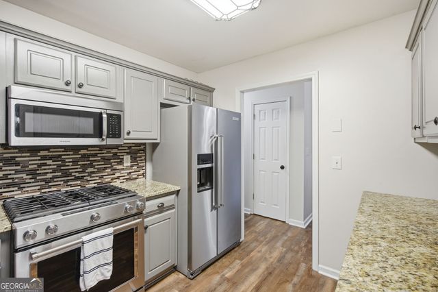 5 Riverside Drive, Sharpsburg, GA 30277