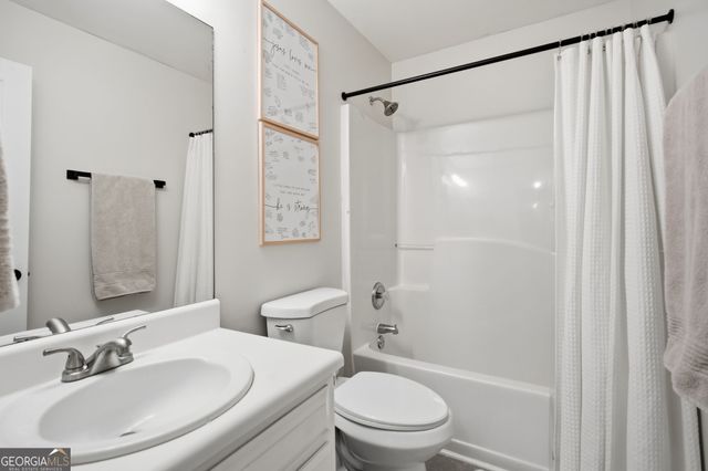 5 Riverside Drive, Sharpsburg, GA 30277