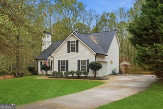 5 Riverside Drive, Sharpsburg, GA 30277