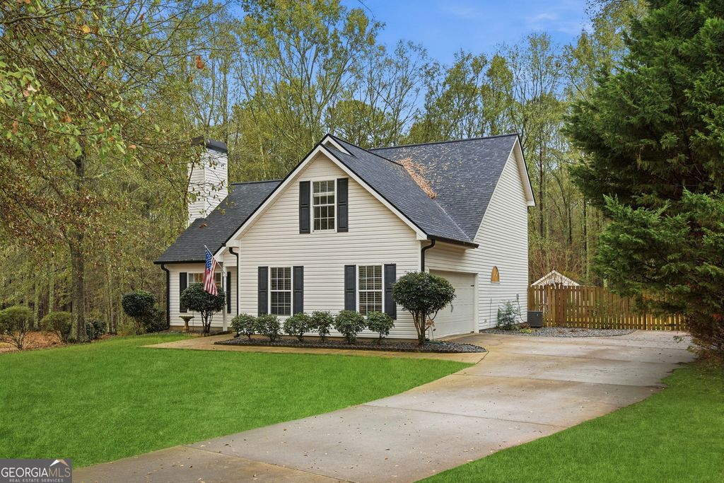 5 Riverside Drive, Sharpsburg, GA 30277