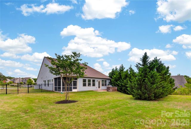1907 Harvest Time Lane, Waxhaw, NC 28173
