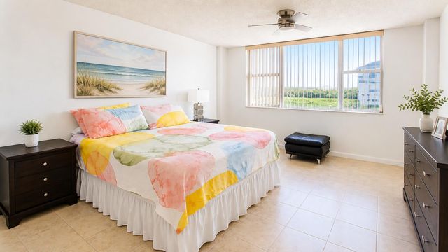 4001 HILLCREST Drive 705, Hollywood, FL 33021