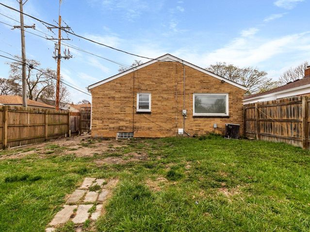 4820 N 65th STREET, Milwaukee, WI 53218