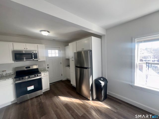 22 Brewster Street 3 Floor, Waterbury, CT 06704