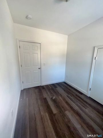 22 Brewster Street 3 Floor, Waterbury, CT 06704