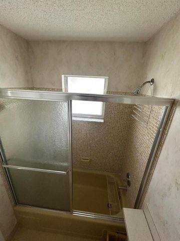 2013 Vastine Drive, Boynton Beach, FL 33426