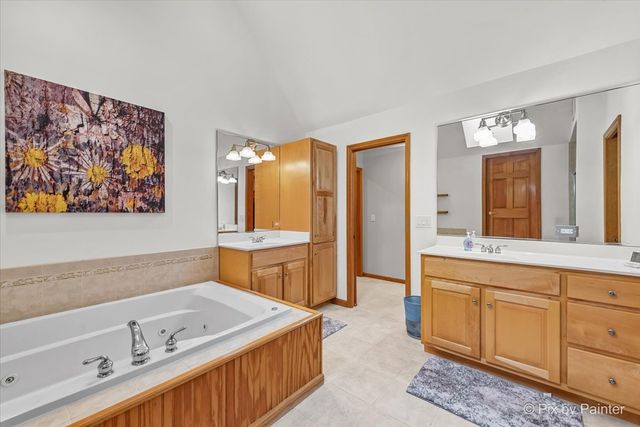 778 Black Walnut Court, Sugar Grove, IL 60554