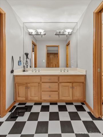 778 Black Walnut Court, Sugar Grove, IL 60554