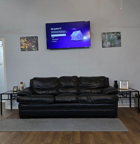 668 M L King Boulevard, Midway, FL 32343