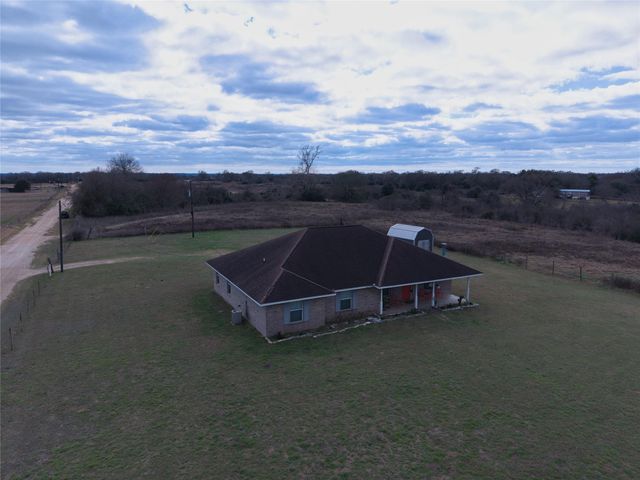 2464 Barker Prairie Road, Navasota, TX 77868