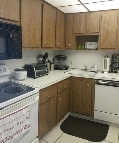 3675 N Country Club Dr 2005, Aventura, FL 33180