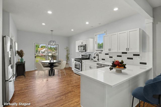 3944 Ziegler Street, Dearborn Heights City, MI 48125
