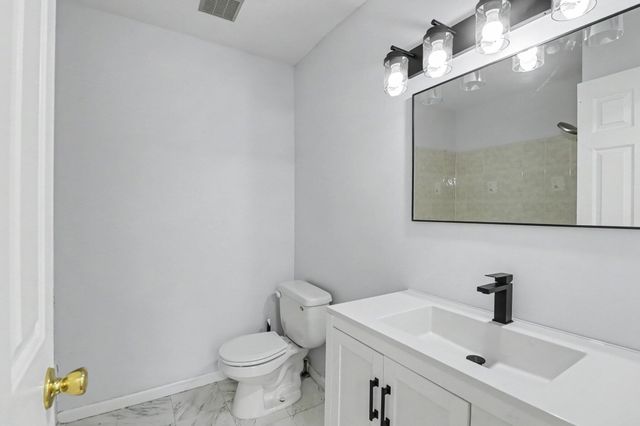 3944 Ziegler Street, Dearborn Heights City, MI 48125