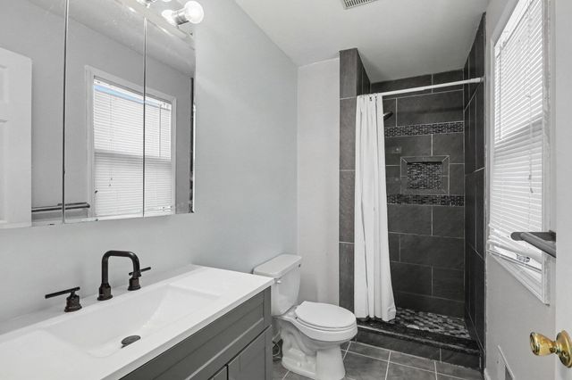 3944 Ziegler Street, Dearborn Heights City, MI 48125