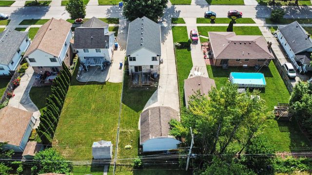 3944 Ziegler Street, Dearborn Heights City, MI 48125