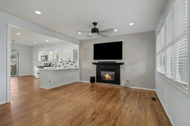 3944 Ziegler Street, Dearborn Heights City, MI 48125