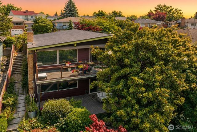 4977 19th Avenue S, Seattle, WA 98108