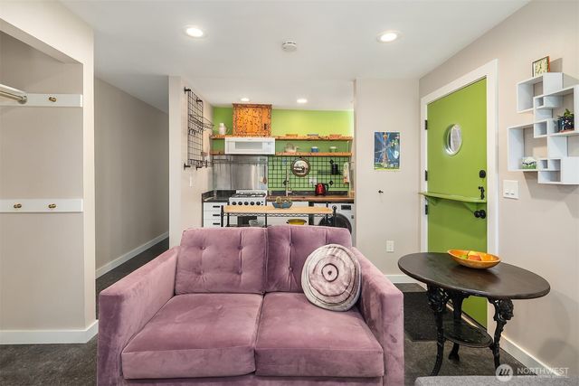 4977 19th Avenue S, Seattle, WA 98108