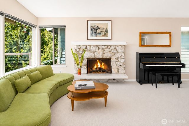 4977 19th Avenue S, Seattle, WA 98108