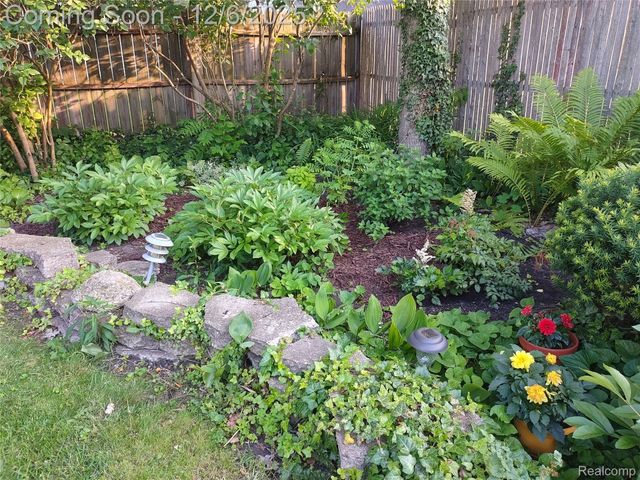 10401 Troy Street, Oak Park, MI 48237