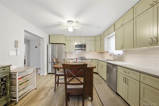185 Bennett Avenue, Yonkers, NY 10701