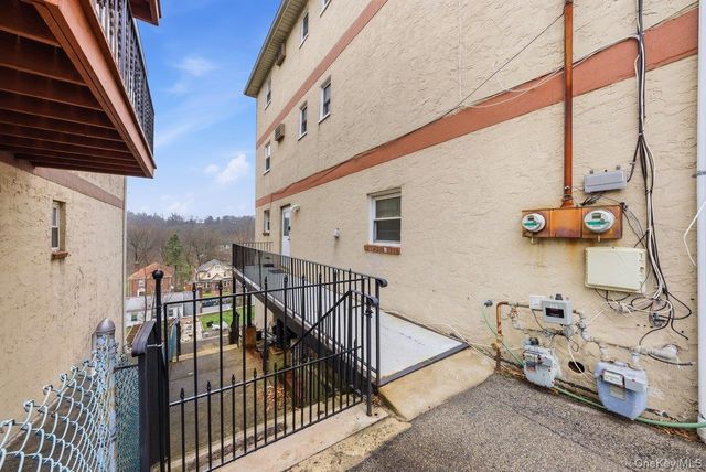 185 Bennett Avenue, Yonkers, NY 10701