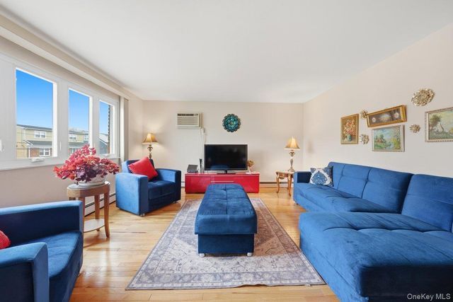185 Bennett Avenue, Yonkers, NY 10701