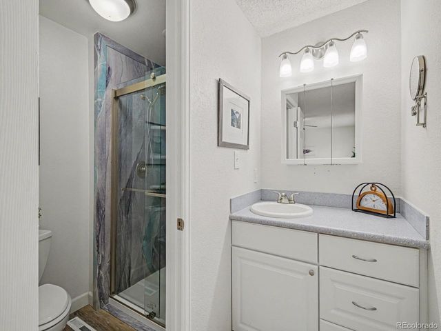 3030 S Macon Cir, Aurora, CO 80014