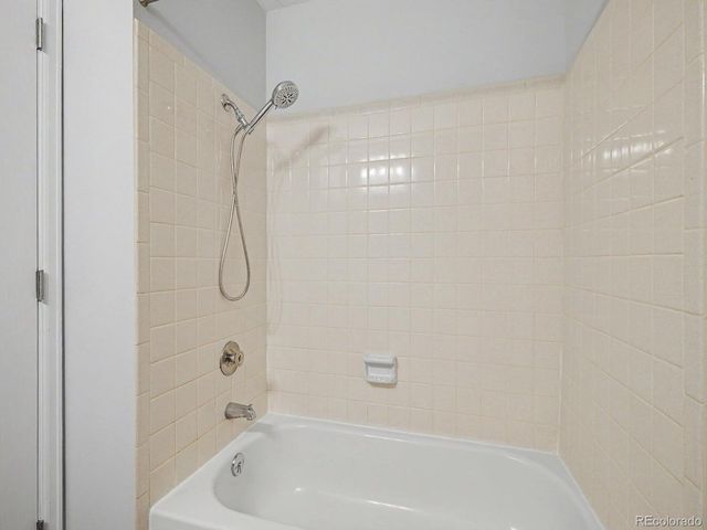3030 S Macon Cir, Aurora, CO 80014