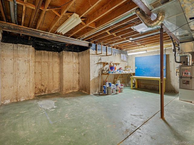 3030 S Macon Cir, Aurora, CO 80014