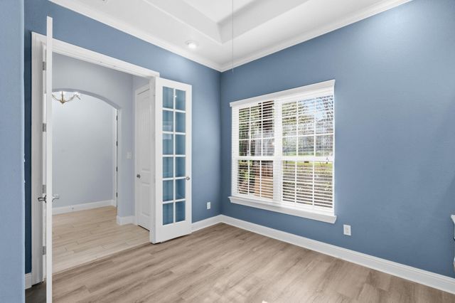 34 Brookefield Circle, Magnolia, TX 77355