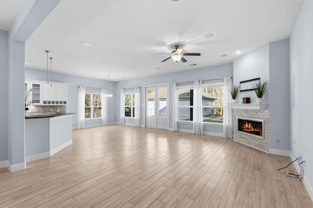 34 Brookefield Circle, Magnolia, TX 77355