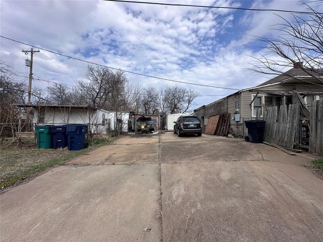 1201 N Independence Avenue, Oklahoma City, OK 73107