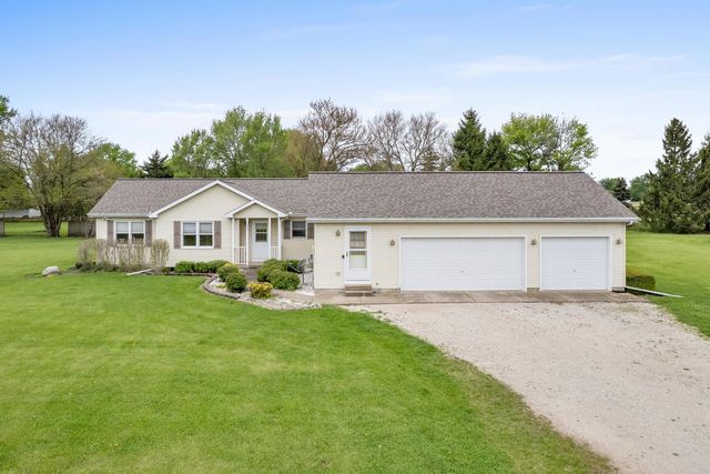 460 E Railroad Avenue, Leland, IL 60531