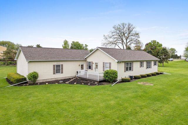 460 E Railroad Avenue, Leland, IL 60531