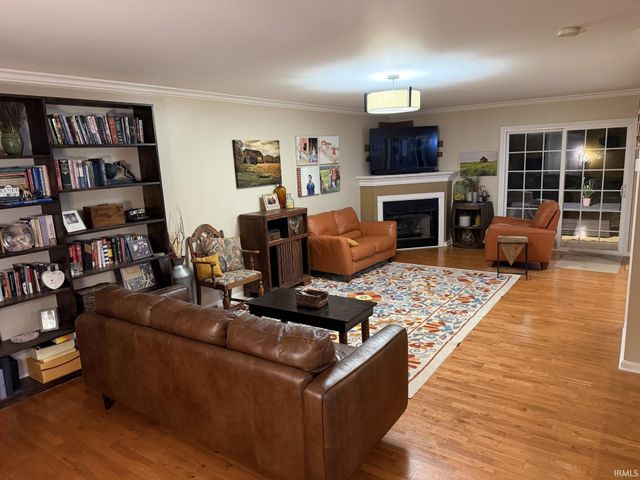 212 Alexandria Drive, Newburgh, IN 47630