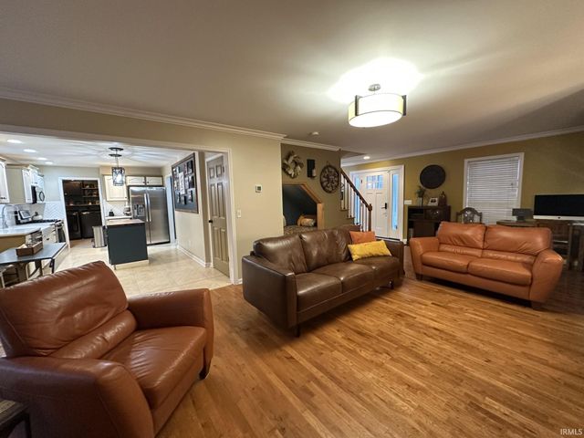 212 Alexandria Drive, Newburgh, IN 47630