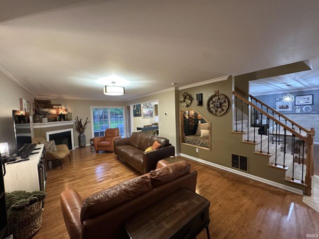 212 Alexandria Drive, Newburgh, IN 47630